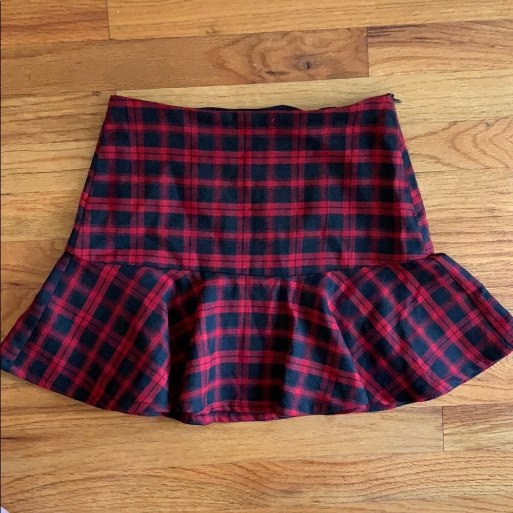 LF plaid skirt, in new condition